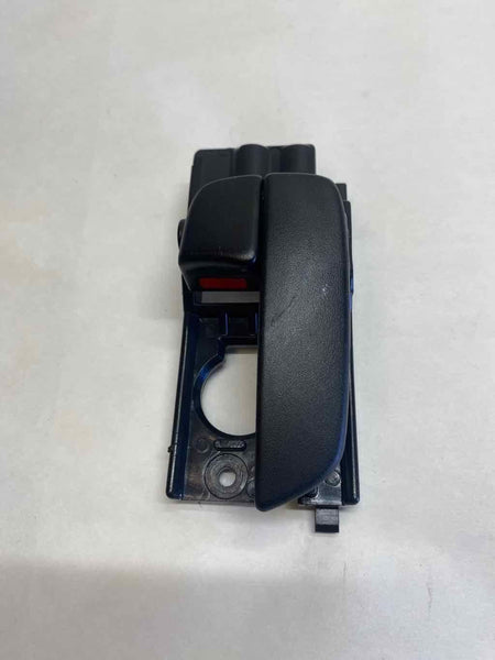 2006 - 2011 HYUNDAI ACCENT Front Right Passenger Side Interior Door Handle RH T