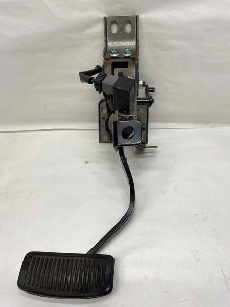 2011 HYUNDAI ACCENT Automatic Transmission A/T Slow/Stop Brake Pedal Assembly G