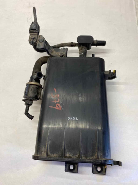 2006 - 2011 HYUNDAI ACCENT Sedan Gas Fuel Evaporator Vapor Charcoal Canister T