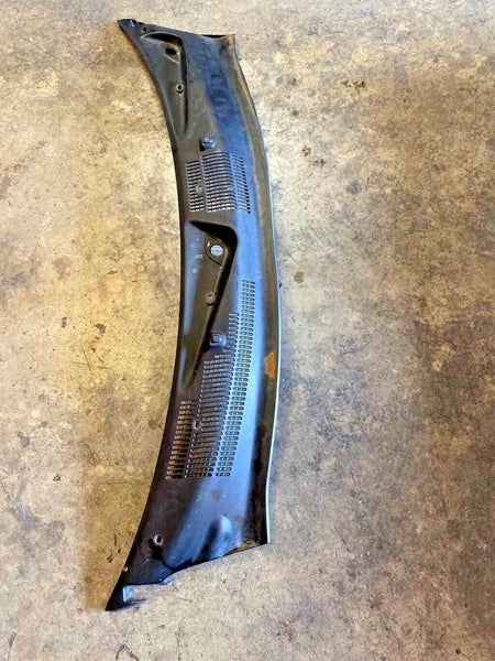2003 EEP GRAND CHEROKEE Front Windshield Wiper Cowl Cover Vent Panel Exterior G