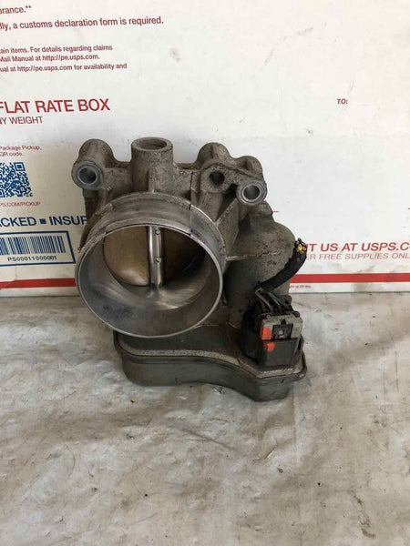 2002 - 2007 SATURN VUE 2.2L SUV Throttle Body Valve Assembly 4 Cylinder FWD M/T