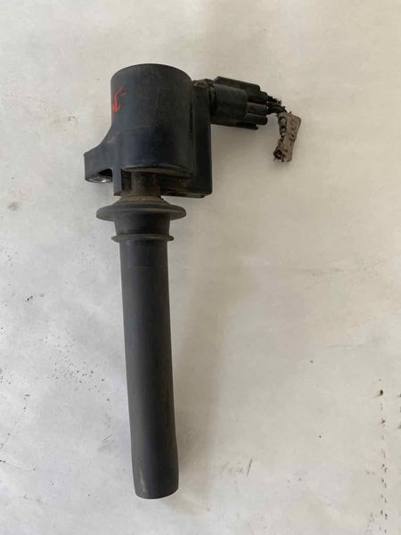 2003 FORD ESCAPE 3.0L Wagon Engine Ignition Coil Ignitor Fits: 2000 - 2008 T