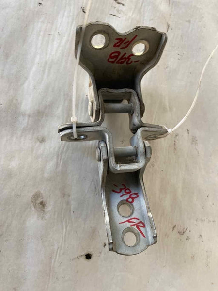 2005 TOYOTA COROLLA Sedan Front Door Upper & Lower Hinge Right Passenger Side T