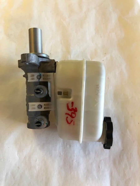 2014 TESLA MODEL S Hatchback Brake Master Cylinder Reservoir Assembly A/T RWD T