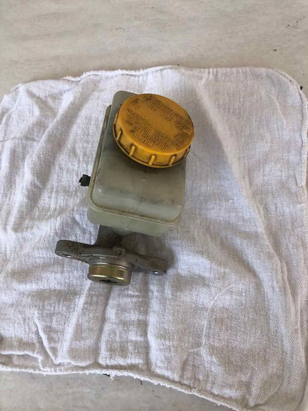 2002 SUBARU IMPREZA WRX 2.0L Brake Master Cylinder W/ Fluid Bottle Tank M/T T