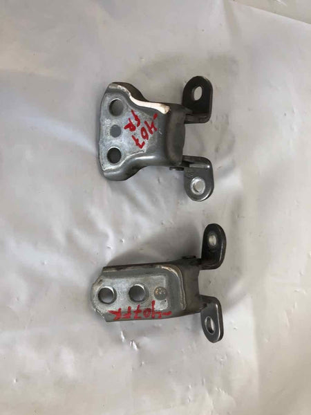 2005 TOYOTA CAMRY Front Door Hinge Upper & Lower Right Passenger Side RH G