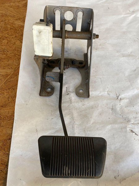 2005 DODGE NEON SXT Sedan 2.0L Brake Pedal With Mounting Bracket Assembly A/T T