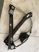2013 - 2020 VW PASSAT SE Front Door Regulator 561837462D Right Passenger Side RH