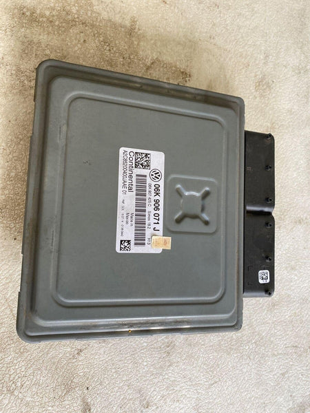 2015 VOLKSWAGEN PASSAT SE Electronic Engine Control Module ID CPKA (06K906071J)