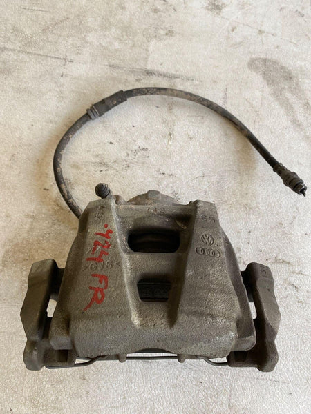 2015-2020 VW PASSAT SE Sedan Front Disc Brake Caliper Right Passenger Side RH