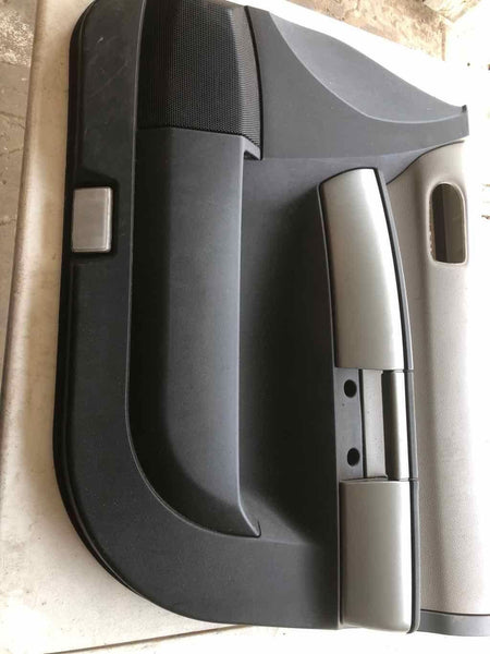 2004 - 2005 MITSUBISHI ENDEAVOR Limited Wagon Front Door Trim Panel Right Side G