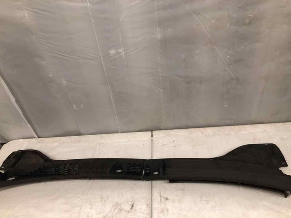 2004 MITSUBISHI ENDEAVOR Limited Front Windshield Wiper +Cowl Cover Vent Panel G