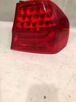 2009-2011 BMW 328I SULEV Sedan Tail Light Lamp Quarter Panel Mounted Right Side