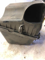 2002-2005 HYUNDAI XG350 Sedan Engine Air Intake Filter Housing Cleaner Box