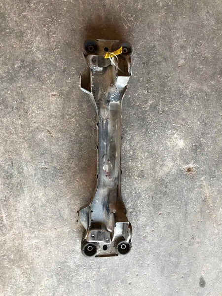 2001-2005 HYUNDAI XG350 Sedan 3.5L 6 Cylinder Rear Undercarriage Crossmember