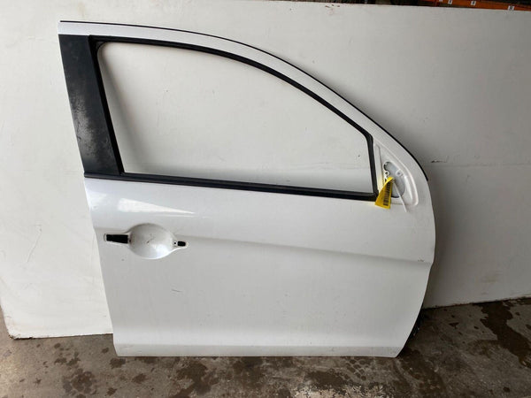 2011 - 2016 OUTLANDER SPORT Wagon 2.0L 4 Door Front Door White Right Side RH G