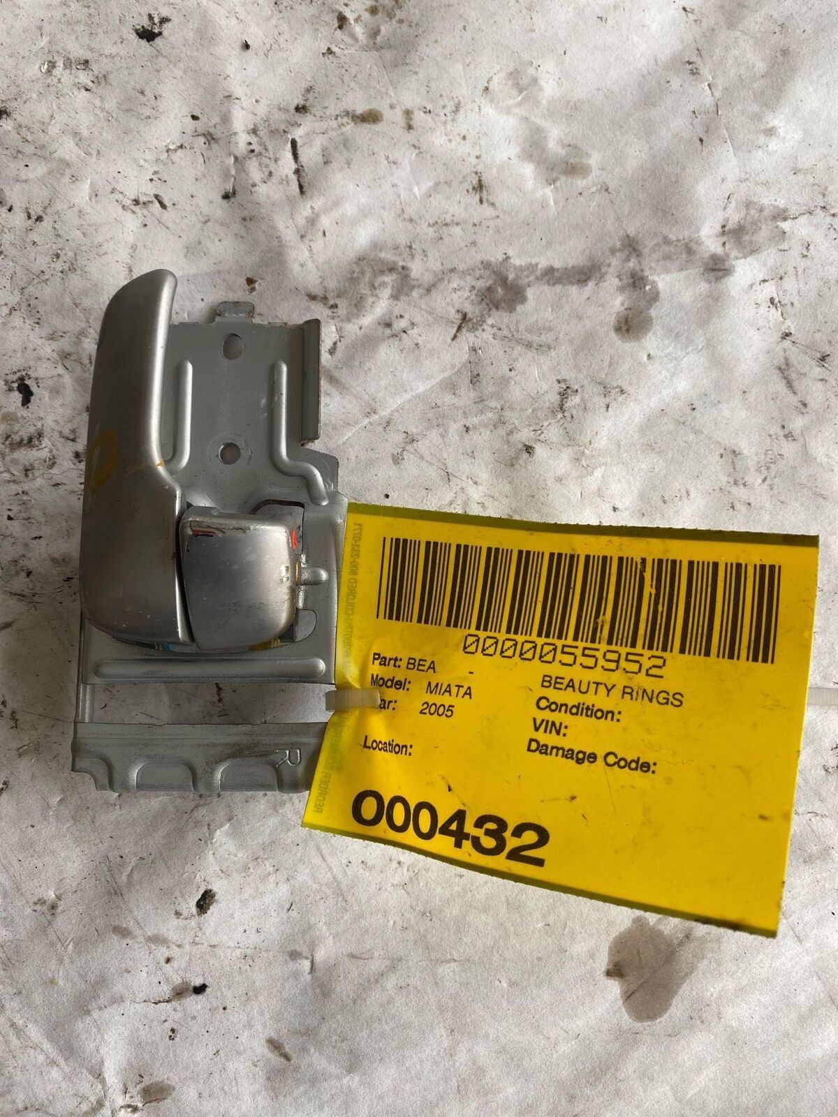 2004-2005 MAZDA MIATA Convertible 1.8L Front Inside Door Handle