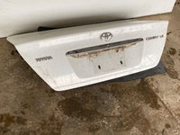 2002-2006 TOYOTA CAMRY LE Sedan 4Door Rear Trunk Decklid Assembly Paint Code 040