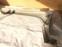 2002 - 2004 JEEP LIBERTY 3.7L Wagon Fender Right Paint Code: PW1 Color White M