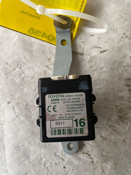 2008 TOYOTA PRIUS Front Front Door Oscillator Module 8999147030 Right Side RH A