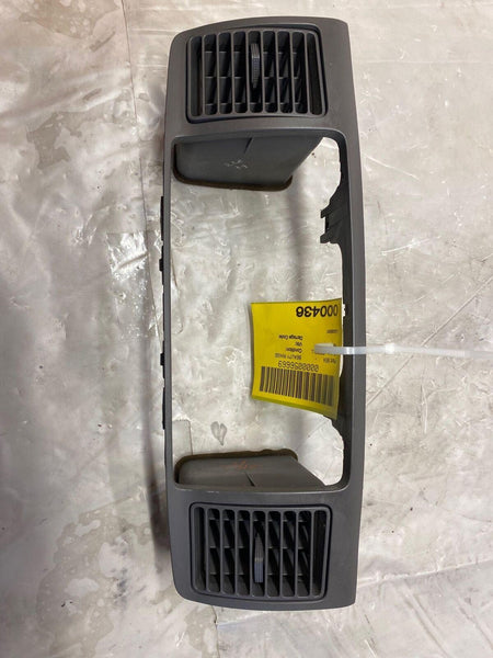 2003 TOYOTA COROLLA Sedan Front Center Dash AC Air Conditioner Dual Heater Vents