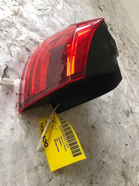 2015-2017 GOLF Sportswagen 2.0L Wagon Driver Tail Light Lamp Left Quarter Panel