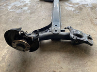 2015 - 2017 VW GOLF Sportswagen 2.0L Rear Suspension Loaded Bar Beam Knuckle Hub