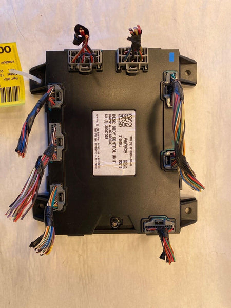 2016 TESLA S Hatchback Body Control Module Unit BCM (PIN 1010906-00-G) G