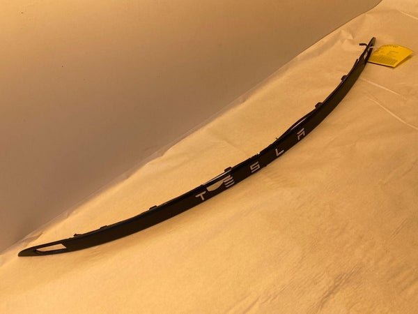 2016 TESLA S Hatchback Rear Back Trunk Liftgate Tail Gate Trim Molding Moulding
