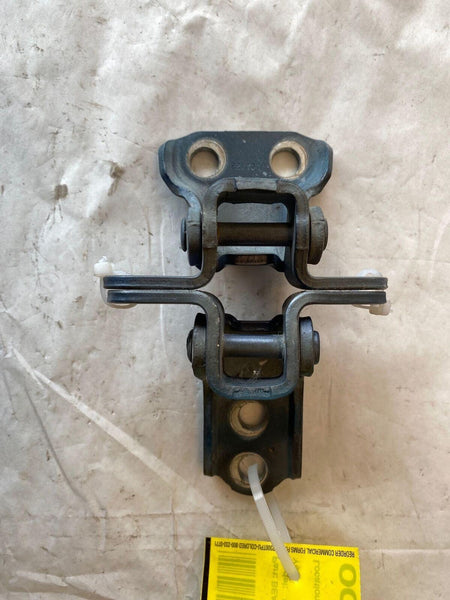 2002 TOYOTA CAMRY XLE Sedan Front Door Hinge Upper and Lower Hinge Right Side RH