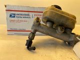 1999 - 2002 FORD WINDSTAR LX 3.8L Brake Master Cylinder Fluid Reservoir Tank M