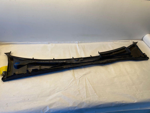 2002 TOYOTA CAMRY XLE Front Windshield Trim Cover Panel Cowl Screen 3.0L Sedan M