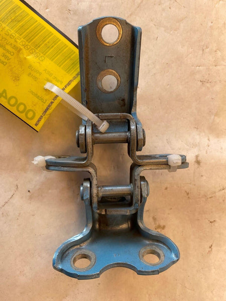 2015 TOYOTA PRIUS C Hatchback Rear Door Hinge Upper &Lower Left Driver Side LH