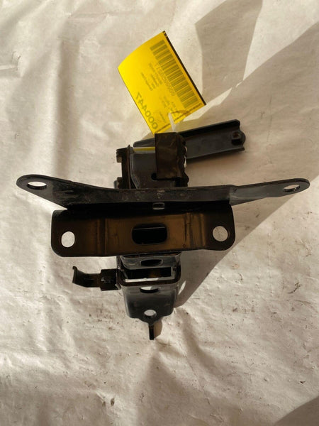 2015 TOYOTA PRIUS C Hatchback 1.5L Engine Frame Mount Bracket Support