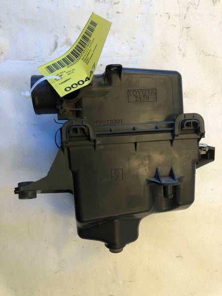 2012 - 2019 TOYOTA PRIUS 1.5L Hatchback Air Cleaner filter & Housing Assembly G