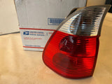 2004-2006 BMW X5 Tail Light Lamp Assembly Quarter Panel Mounted Left Driver Side