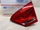 2006 VW PASSAT Sedan Rear Tail Light Lamp Assy. Lid Mounted Right Passenger Side