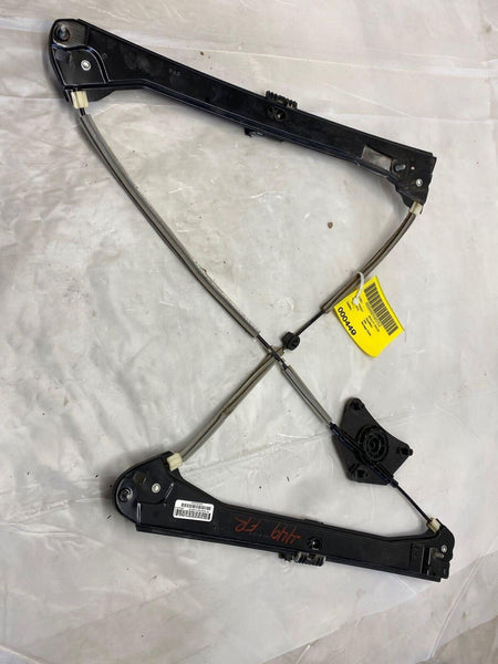 2013 - 2020 VW PASSAT Sedan 1.8L Front Electric Door Window Regulator Right Side