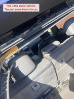 2010 - 2011 TOYOTA PRIUS Hatchback Front Door Glass Window Right Passenger Side
