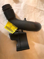 2001-2006 BMW X5 3.0L 6 Cylinder Engine Air Intake Hose Center Boot Resonator