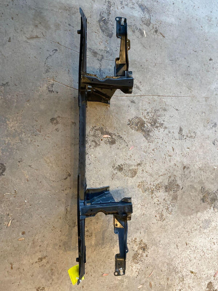 2000 - 2006 BMW X5 3.0L 6 Cylinder AWD Radiator Core Support Bracket