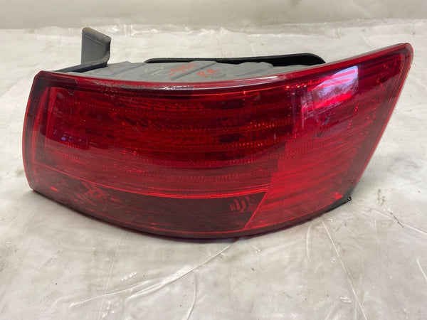 2009-2010 HYUNDAI SONATA SE Limited Tail Light Quarter Panel Mounted Right Side