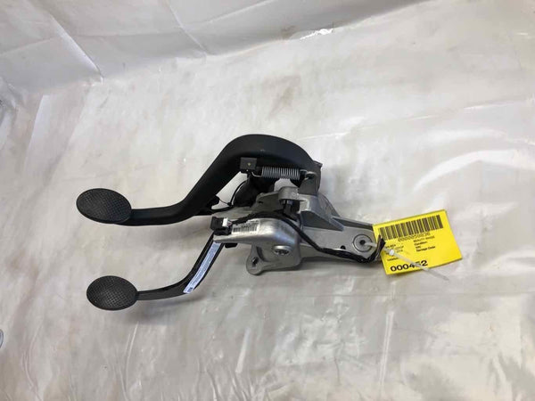 2010 MINI COOPER Hatchback 1.6L Manual Trans Brake and Clutch Pedal Assembly OEM
