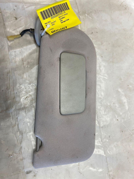 2000 - 2003 MITSUBISHI GALANT Sun Visor w/ Illumination Right Passenger Side OEM