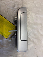 2000 - 2003 MITSUBISHI GALANT Front Outside Door Handle Right Passenger Side OEM