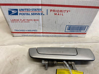 2000 - 2003 MITSUBISHI GALANT Front Outside Door Handle Right Passenger Side OEM