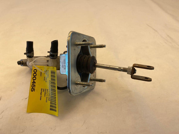 2004 - 2009 TOYOTA PRIUS Hybrid 1.5L Brake Master Cylinder P/N 132030-40120 OEM