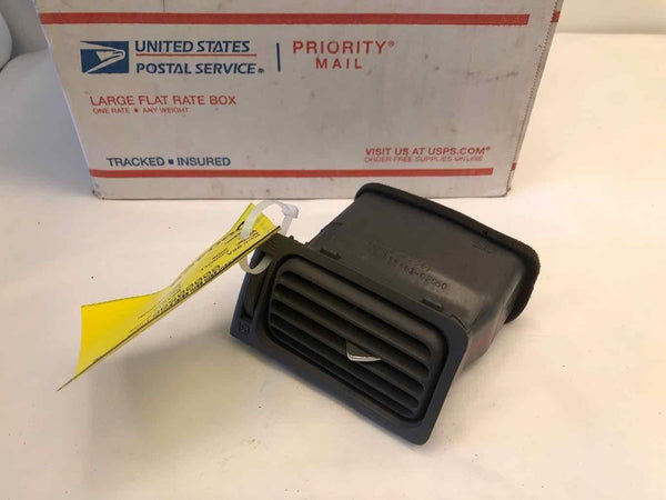 2006 TOYOTA COROLLA Dash A/C Air Condition Heater Vents Left Driver Side LH OEM