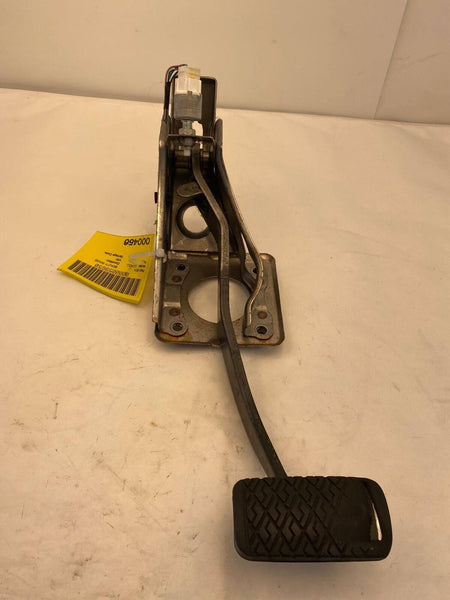 2006 TOYOTA COROLLA Floor Brake Stop Pedal Assembly w/ Bracket A/T Sedan OEM