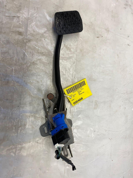 2015 MAZDA 3 Grand Touring Hatchback Brake Stop Pedal Assembly w/ Bracket OEM